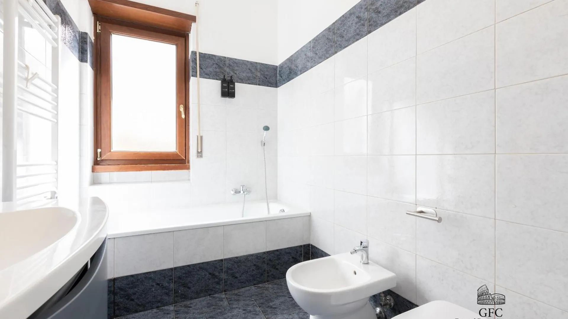 Gfc Eternal Rome Apartment - 5Min To Tiburtina Station Metrob, 2 Bathrooms, Terrace, A-C 0*,