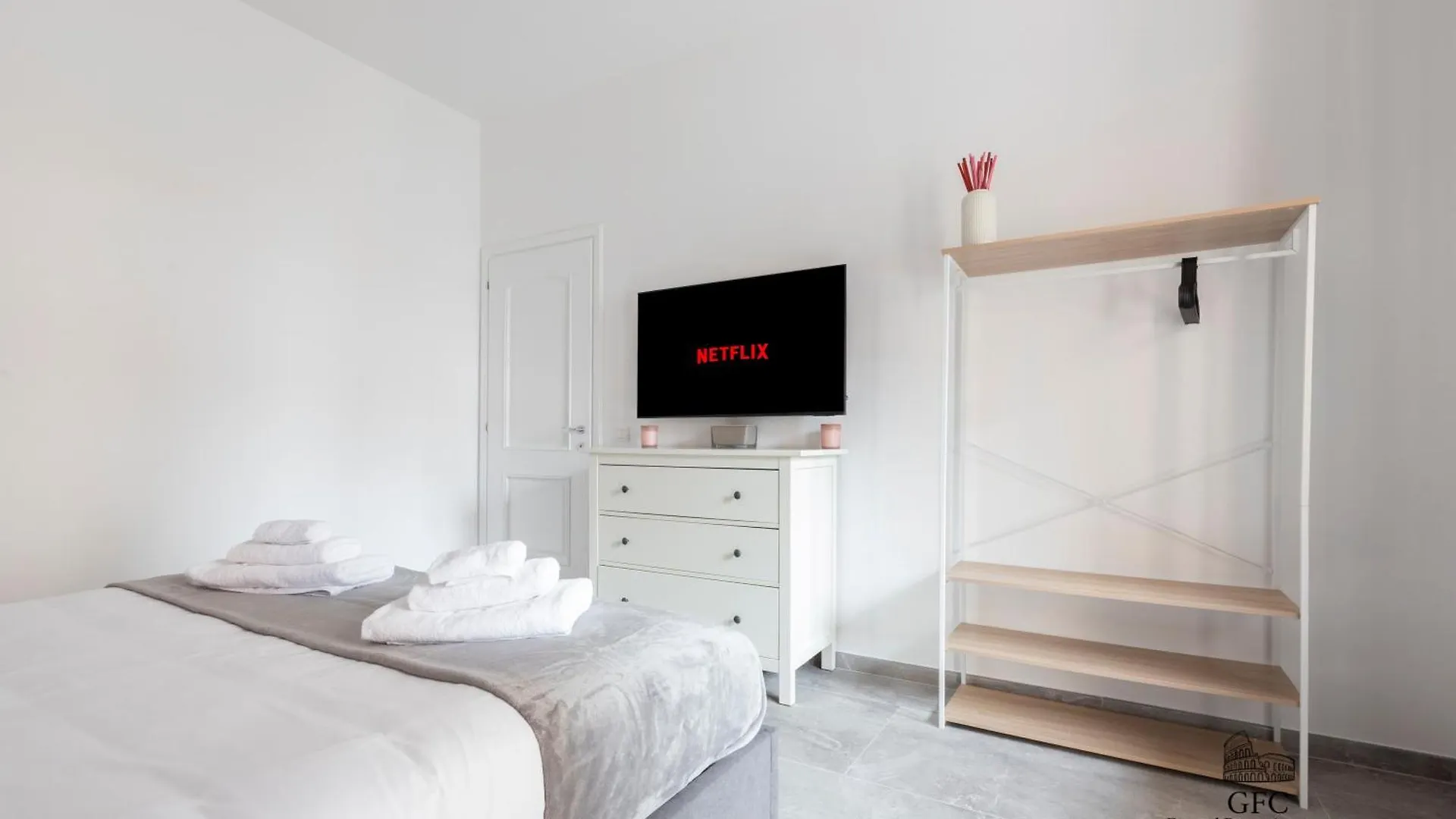Gfc Eternal Rome Apartment - 5Min To Tiburtina Station Metrob, 2 Bathrooms, Terrace, A-C