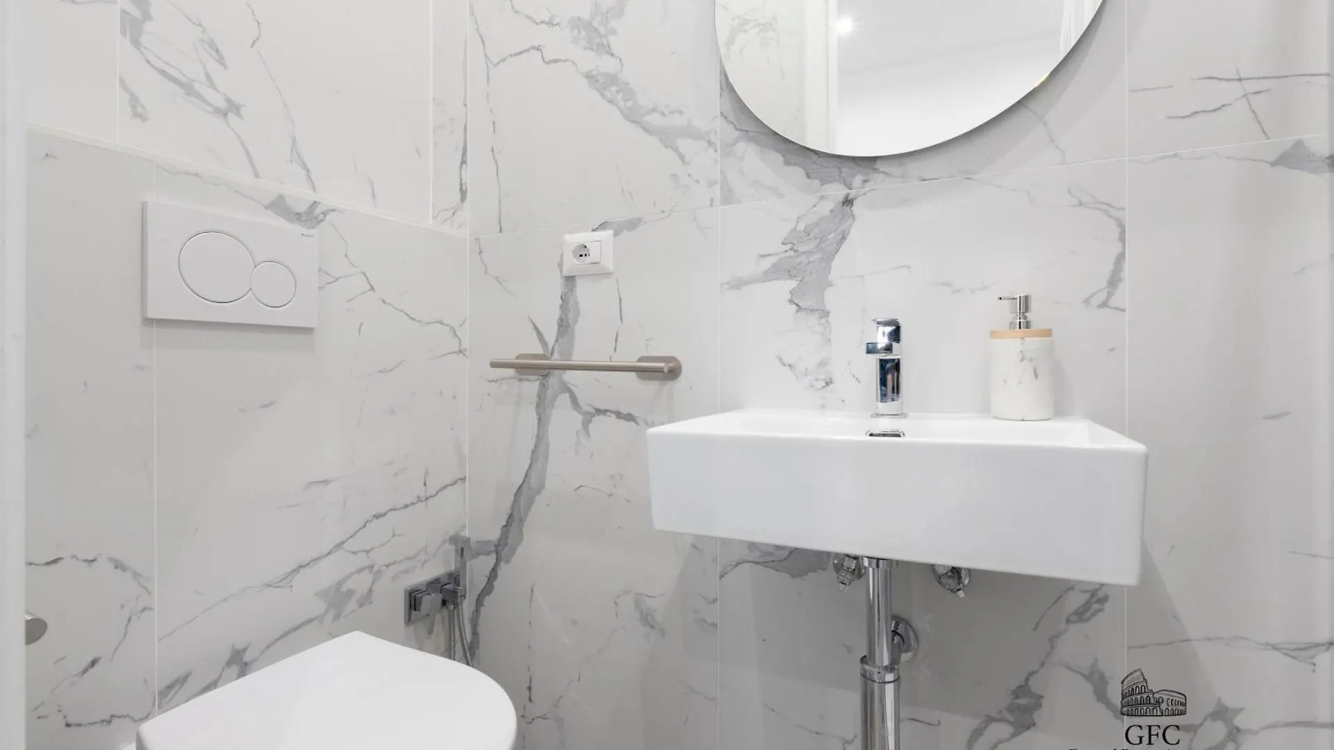 Gfc Eternal Rome Apartment - 5Min To Tiburtina Station Metrob, 2 Bathrooms, Terrace, A-C